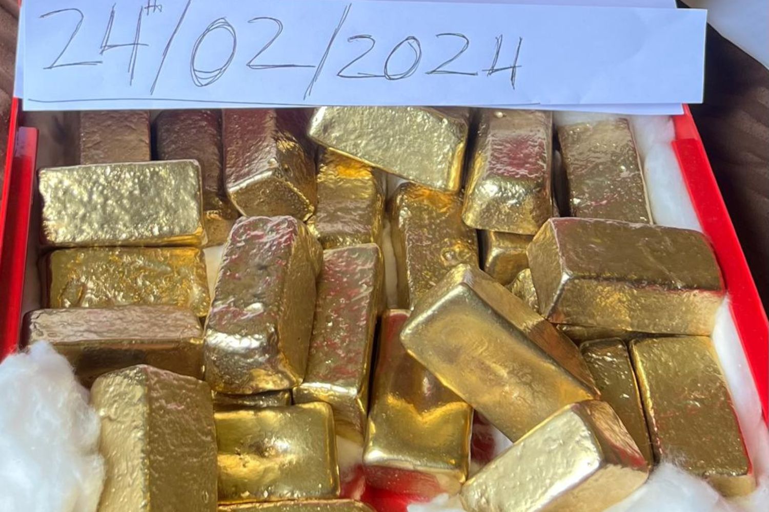 Can I Bring Gold from Africa to Canada? Find all the Answers.